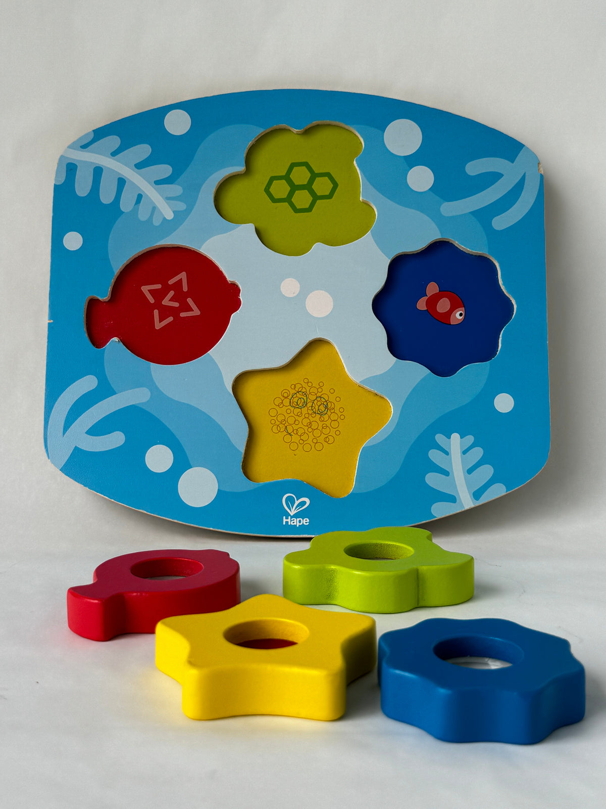 Hape puzzel met 4 kleuren